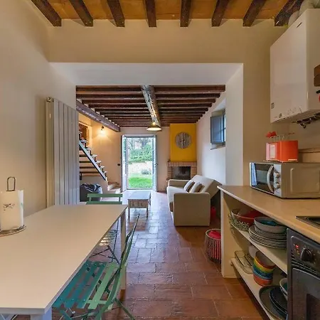 Holiday home Maison Uccellina